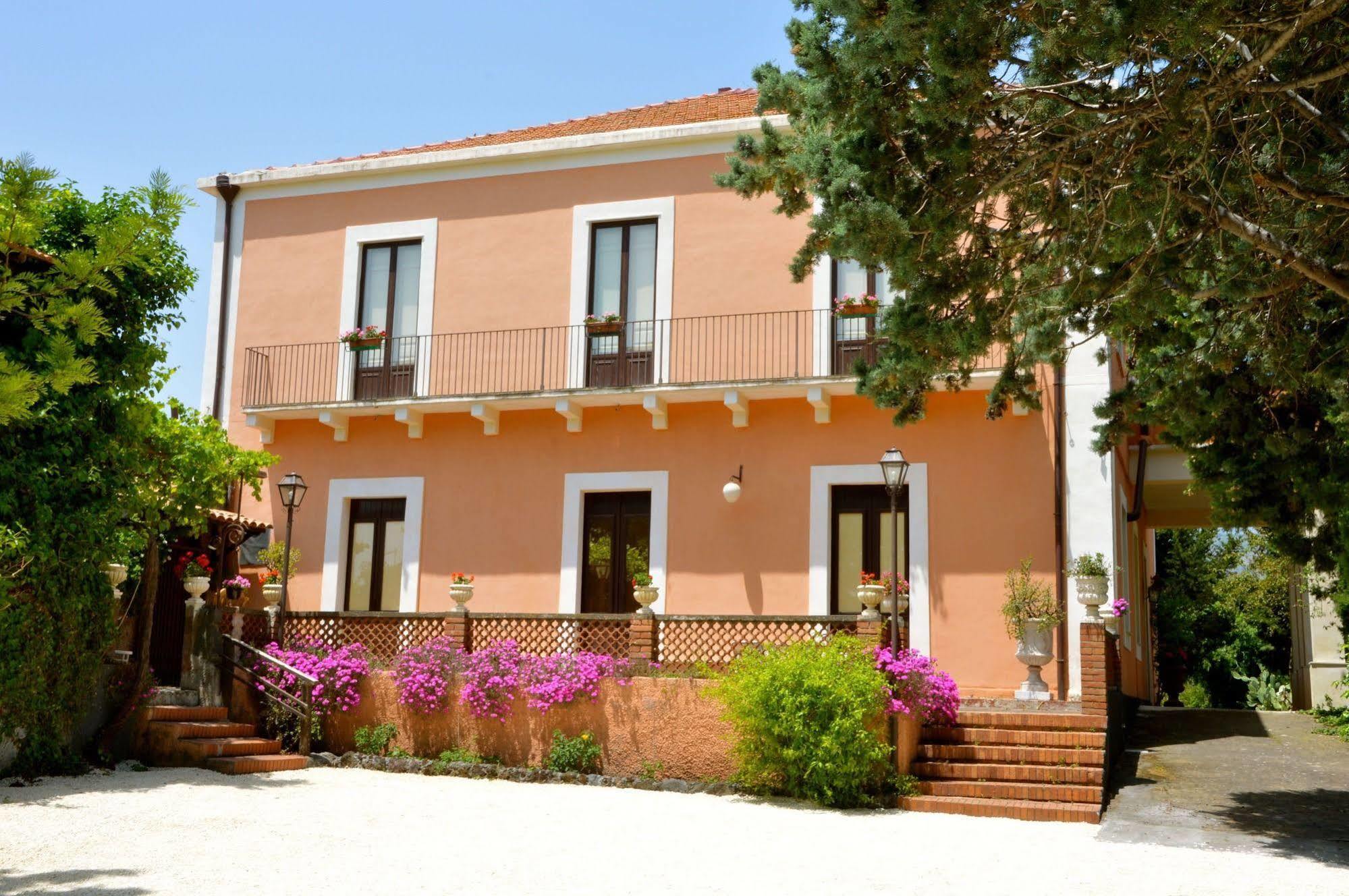 Villa Bonaccorso - Antica E Maestosa Villa Con Piscina Ai Piedi Dell'Etna Viagrande Exteriör bild