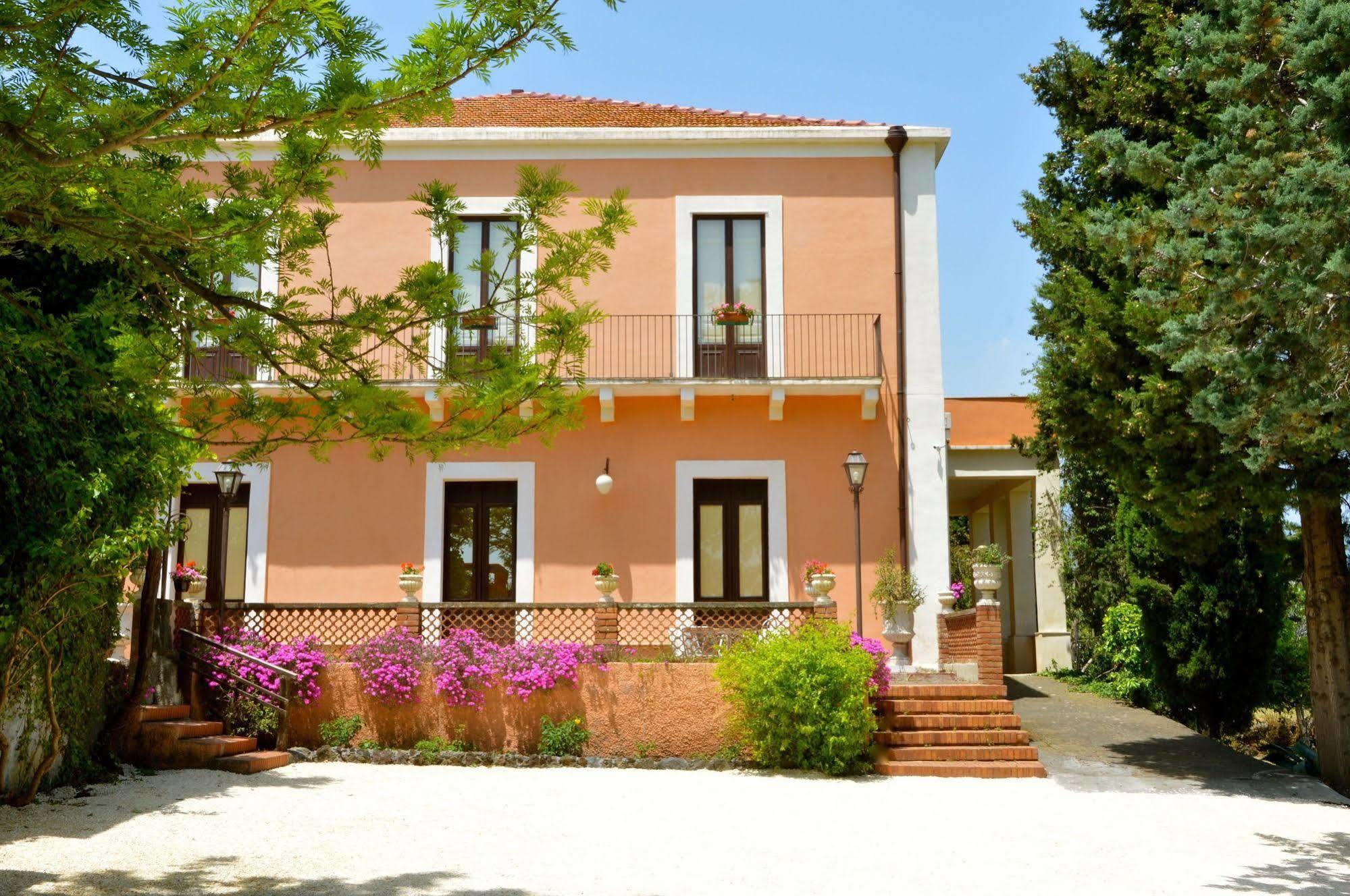 Villa Bonaccorso - Antica E Maestosa Villa Con Piscina Ai Piedi Dell'Etna Viagrande Exteriör bild